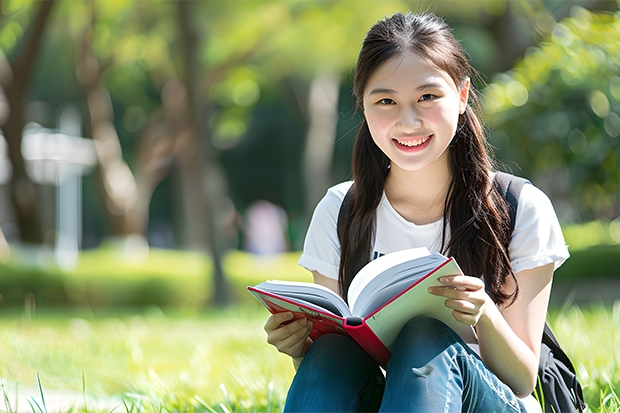 您好，我想咨询个问题如果如果在职校读书以后想做一名中小学的教师，应该选什么专业比适合？